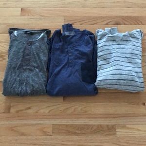 EUC men’s Vince bundle 2 henleys & a hoodie